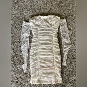White ruffle dress. Size S